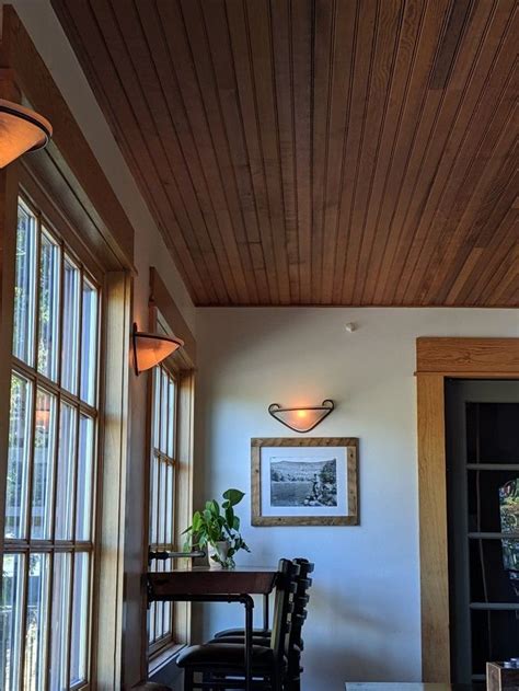 The bead board ceiling is finished and looks amazing! Decoration Inspiration Natural beadboard ceilings and ...
