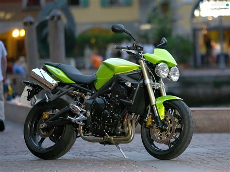 Naked Triumph Street Triple Motorbikes Wallpapers X