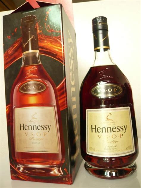 hennessy vsop cognac 1 litre 嘢食 and 嘢飲 酒精飲料 carousell