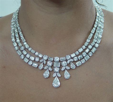 Wow These Simple Diamond Necklace Are Really Stunning Image 7041063939 Simplediamondnec