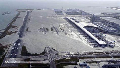 Aeropuerto De Osaka Bajo El Agua Por Tifón Aviación 21