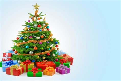 Regalos Junto Al árbol De Navidad 46438