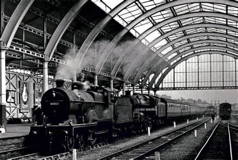 The station is served by the piccadilly line, between piccadilly circus and hyde park corner. Bath Green Park: Historic station myths dispelled - The Railway Magazine