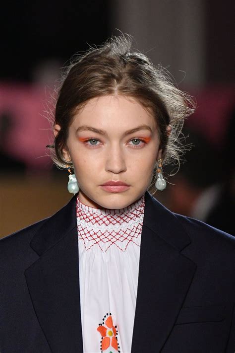 Gigi Hadid Prada Resort 2020 Fashion Show In Ny Celebmafia