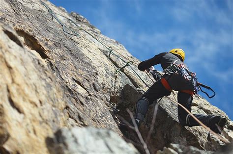 Rock Climbing In India Best Places For Rock Climbing Outdoorkeeda