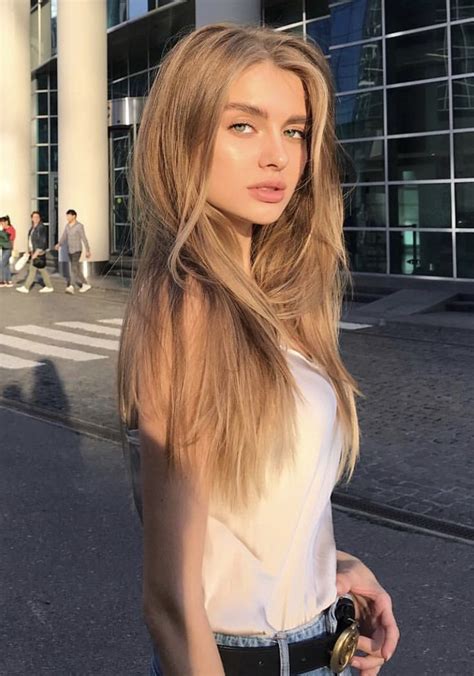 Snezhana Yanchenko Was Born November 10 1996 In Russia And Was Featured As A Contestant On The