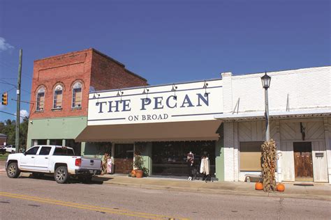 Pecan On Broad Breathes Life Into Camdens Downtown Alabama Living
