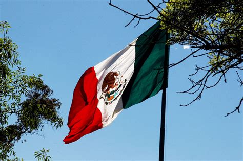 24 de febrero, Día de la Bandera en México - Noticieros Televisa