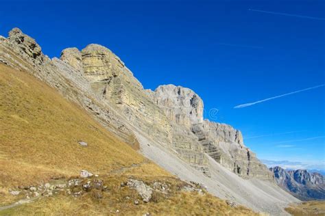 Roky Cliff Mountain Pass Of Dolomites Stock Photo Image Of Cliffs