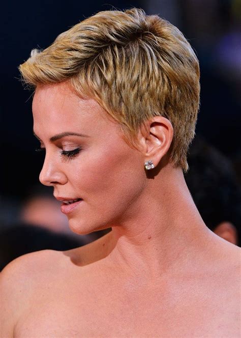 Side View Of Charlize Theron S Pixie Cut Short Hair Short Hair
