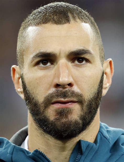 Our purpose is to takes looks at karim benzema haircut. Karim Benzema - Perfil del jugador 19/20 | Transfermarkt