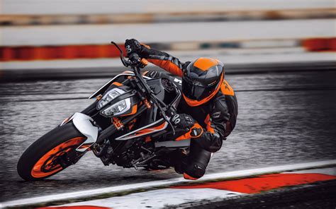 What You Need To Know About The New Ktm Duke 890 R