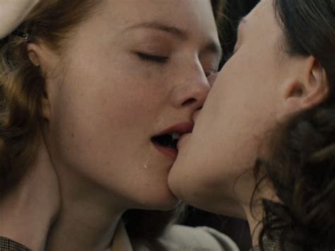 Anna Paquin Nude Lesbian Sex With Holliday Grainger In Tell It To The