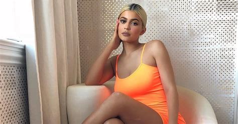 Kylie Jenners Neon Orange Outfit On Instagram Popsugar Fashion