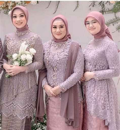 31 Model Kebaya Untuk Orang Gemuk Bikin Terlihat Langsing Dan Elegan Kebaya Lace Kebaya Hijab