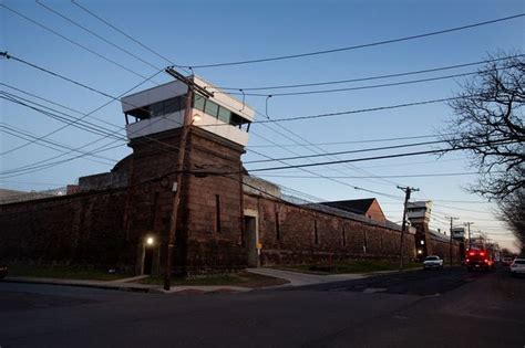 Hundreds Of Nj Prisoners Expected To Be Released Early Are At Risk Of