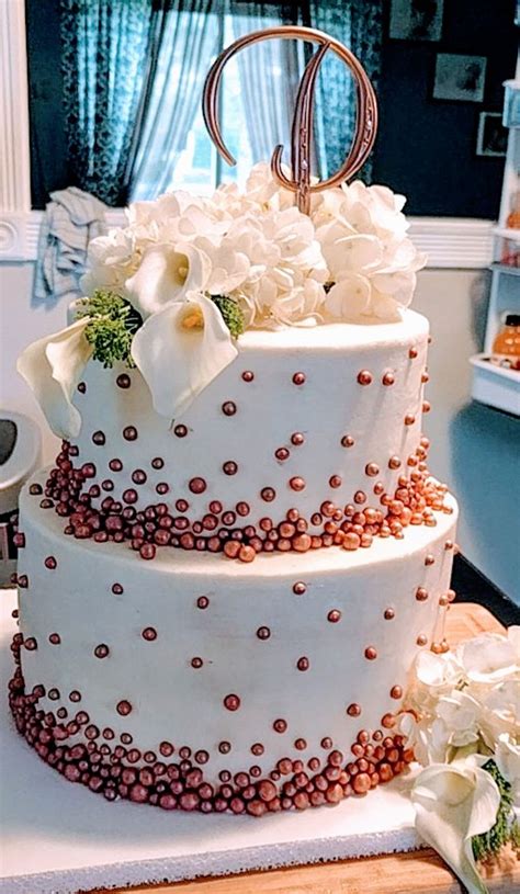 Wedding cake table linens theodoreashford com. Buttercream Wedding Cake With Rose Gold Fondant Pearls ...