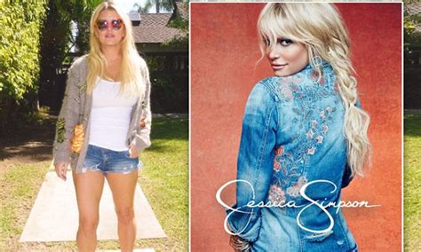 Jessica Simpson Dons Her Daisy Dukes For Instagram Snap Daily Mail Online