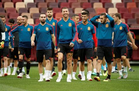 Xscores provides spain football results for all leagues and cups. Spain vs Russia knock out match: Fifa World Cup 2018 round ...