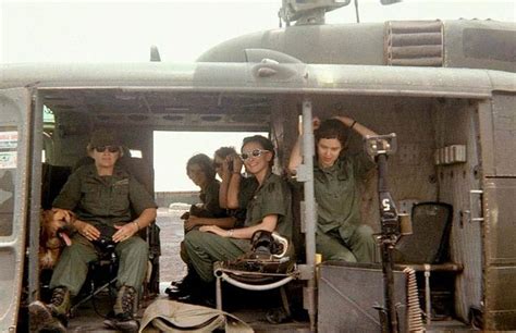 Army Nurses In Vietnam Cu Chi 1968