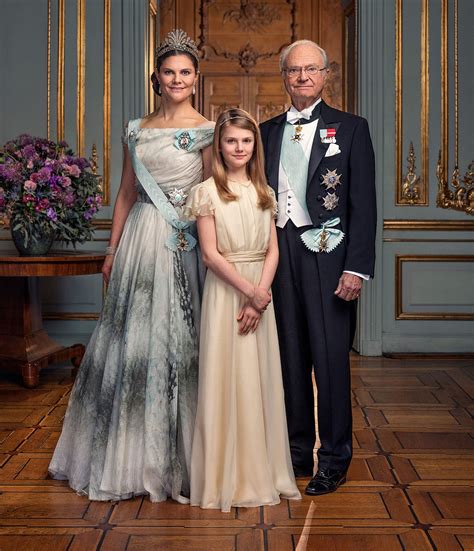 Swedish Royals Look Like Disney Princesses Come To Life In New Portraits King Queen Princess