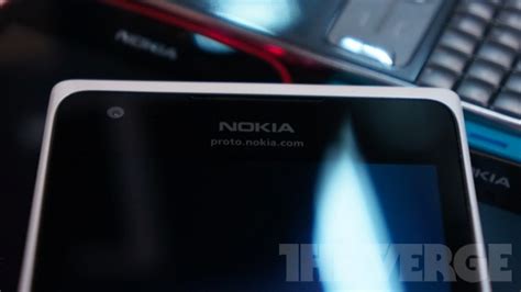 Nº El Supuesto Prototipo Amarillo De Nokia Lumia Se Muestra Ejecutando