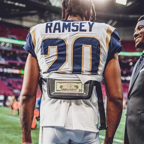 What Pros Wear Jalen Ramseys Russell Carbontek Shoulder Pads And