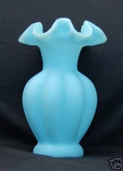 21 Fenton Blue Satin Ruffled Ribbed Melon Glass Vase 10122007