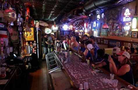 Wilmington Bar Has A Tradition Of Staying Open During Hurricanes
