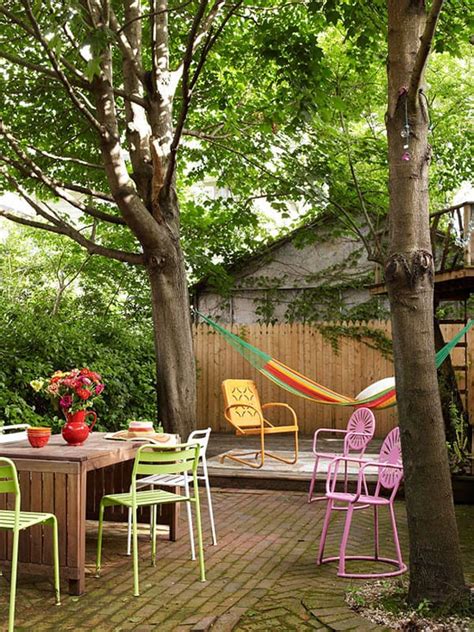 Colorful Outdoor Living Spaces 27 1 Kindesign