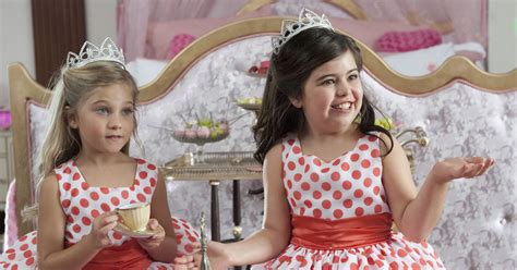 Sophia Grace And Rosie Pick Their Top Spots In England