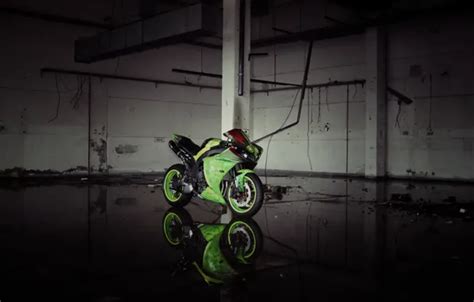 Wallpaper Reflection Green Lights Motorcycle Green Yamaha Bike