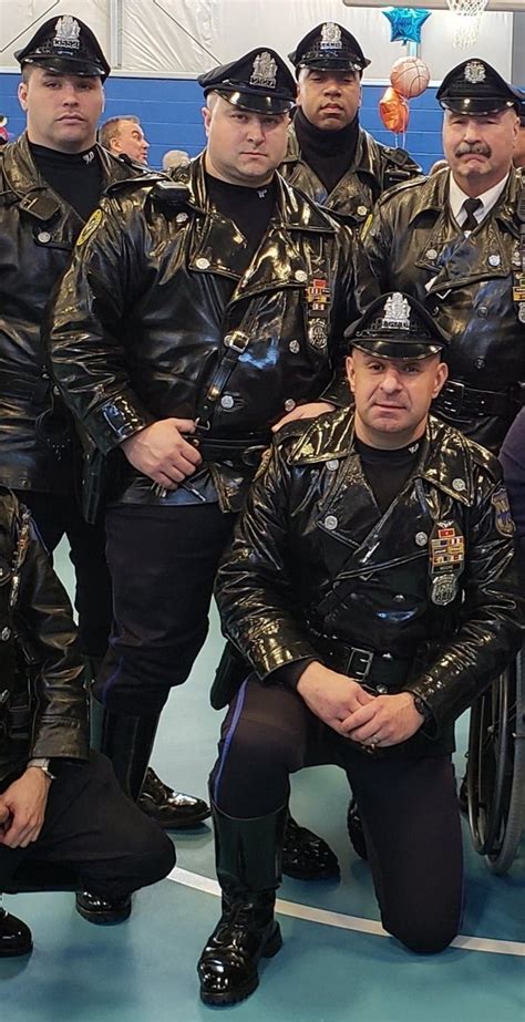 Pin By Belt Thick On Leather Men In Uniform Leather Men Cop Uniform