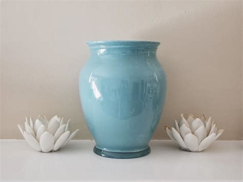 A Frugal Appetite Painting Vases With Chalk Paint