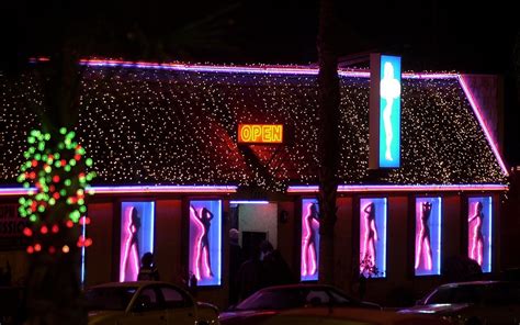 Here S A Chicago Bears Strip Club Story You Never Knew You Wanted