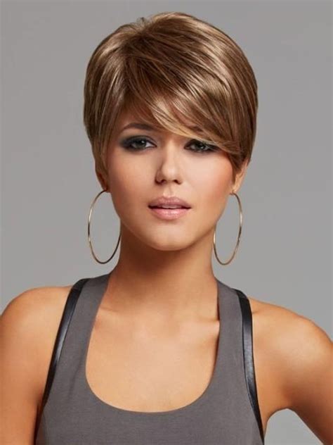 Photos Short Hairstyles For Wide Faces