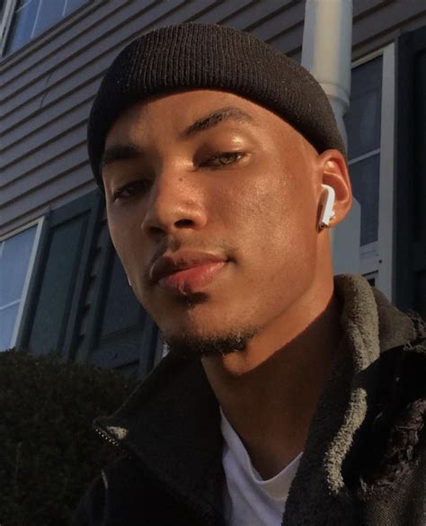 Top 91 Pictures How Light Skins Take Pictures Stunning