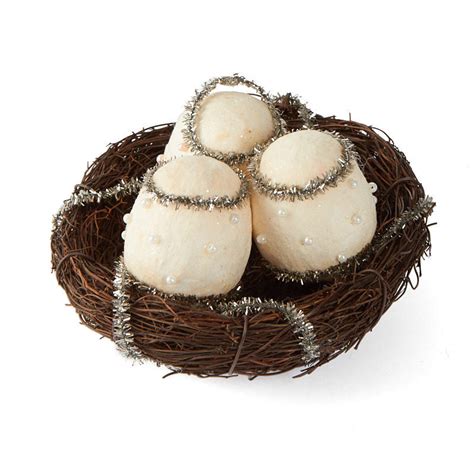 Although the term popularly refers to a specific structure made by the bird itself—such as the grassy cup nest of the american robin or eurasian blackbird. Artificial Birds Nest with Felt Decorated Eggs - Birds ...