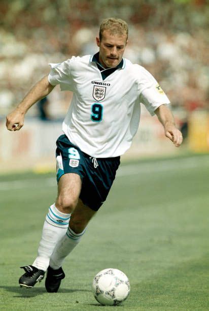 Alan Shearer Of England In 1996 England Football Team National Football Teams Best Football