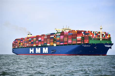 The vessel's current speed is 20.4. HMM Algeciras current titleholder in largest container ...