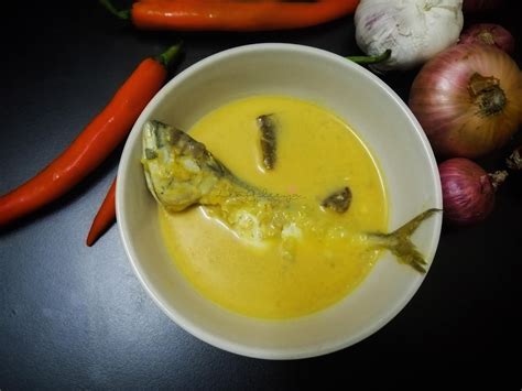 Gulai kuning ikan tenggiri dgn kacang buncisподробнее. Resepi Gulai Kuning Ikan Kembung Sedap Dan Mudah | Blog ...