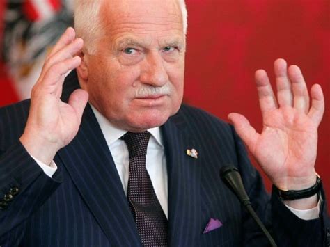 Václav klaus pro rádio zet. POLITICIANS INVITING MIGRANTS INTO EUROPE WANT 'DISINTEGRATION' SAYS FORMER CZECH PRE