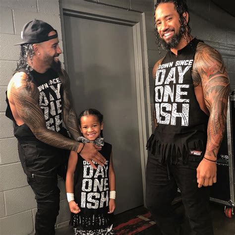 Wwe Superstars Jimmy Uso Jonathan Fatu With His Twin Brother Jey Uso