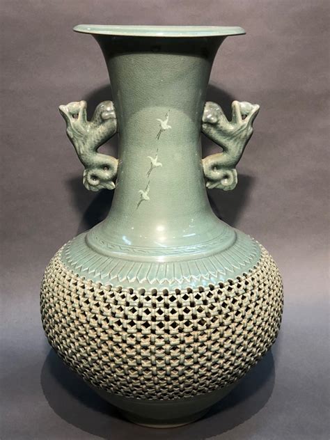 Korean Celadon Vase Kuraya