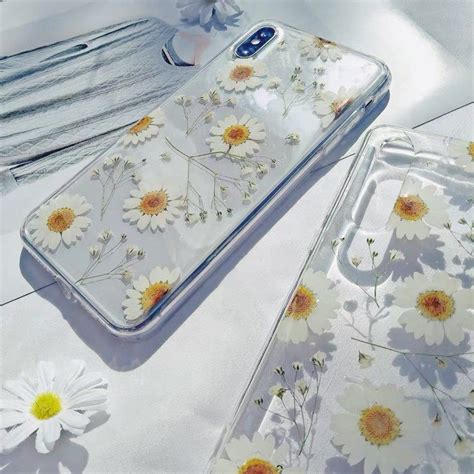 Pressed Flowers Little Daisy And Gold Foil Iphone Case For Etsy Diy