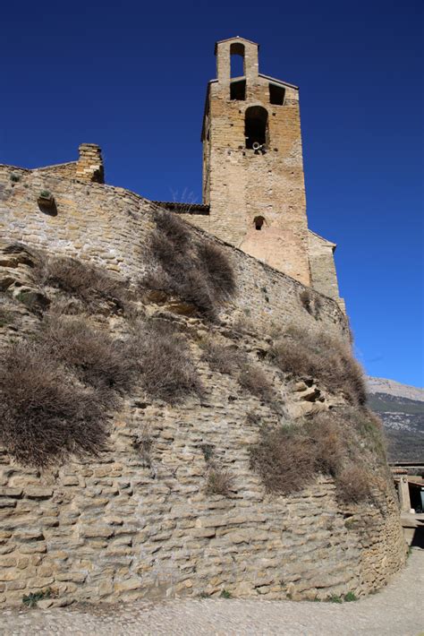 Vestiges Du Château DÀger Toutes Les PyrÉnÉes · France Espagne Andorre
