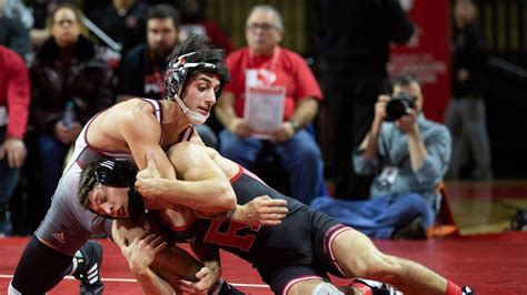 College Wrestling Nick Suriano Moves To No 1 In One National Ranking