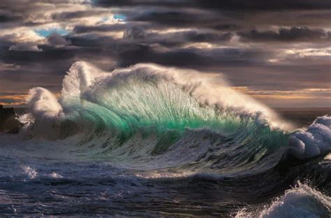 The most beautiful waves in the world