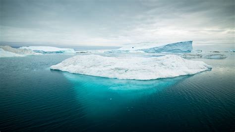 antarctique  iceberg  fois  grand  paris  la derive