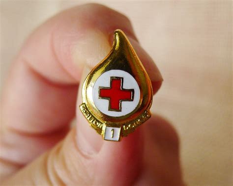 New Red Cross Blood Donor Pin